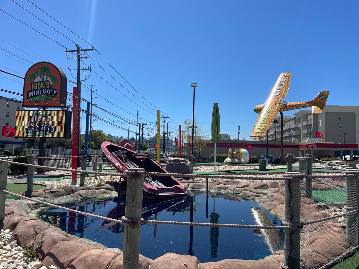Nick's Mini Golf - 45th Street