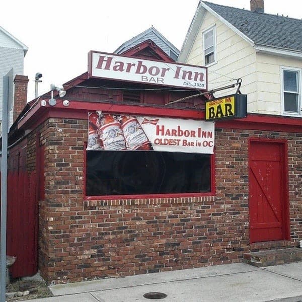 Harbor Inn