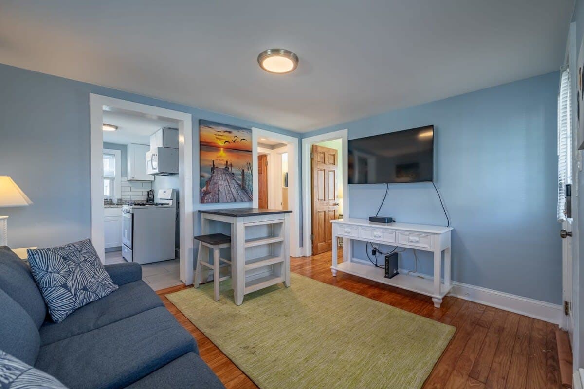 OCHG 208 Cottage White 8